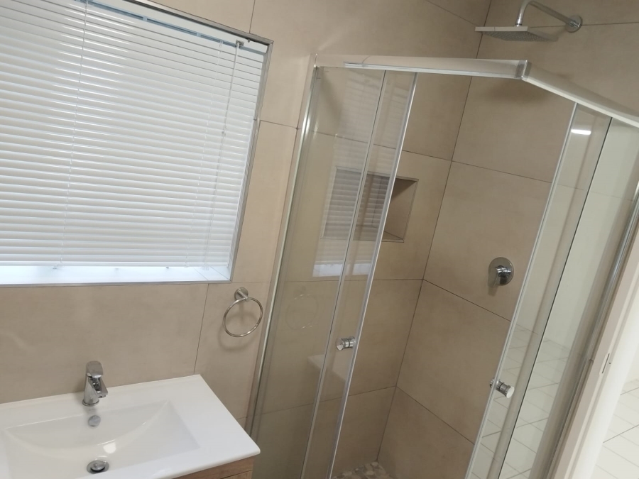 To Let 1 Bedroom Property for Rent in Bay View Village Western Cape